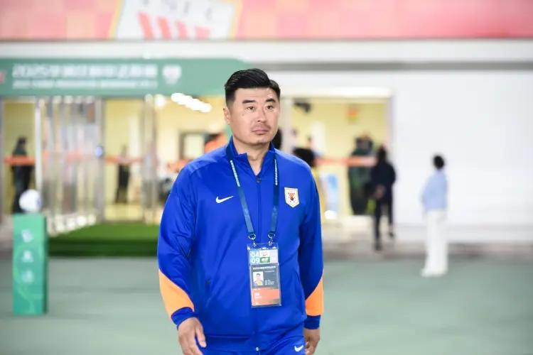 大胜对手, IVlWE, 调整