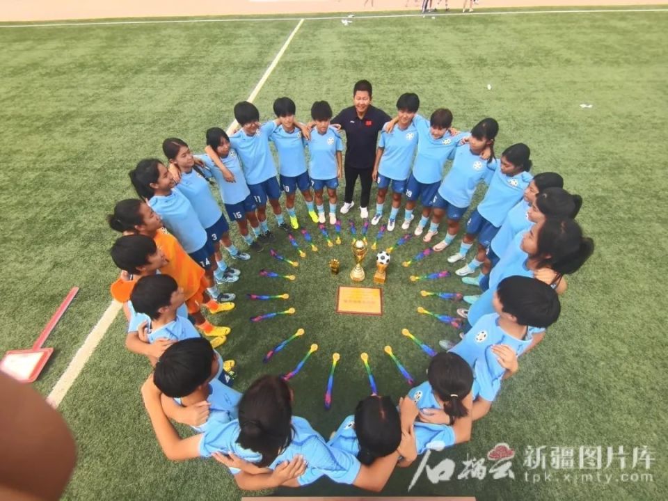 冠正是当地