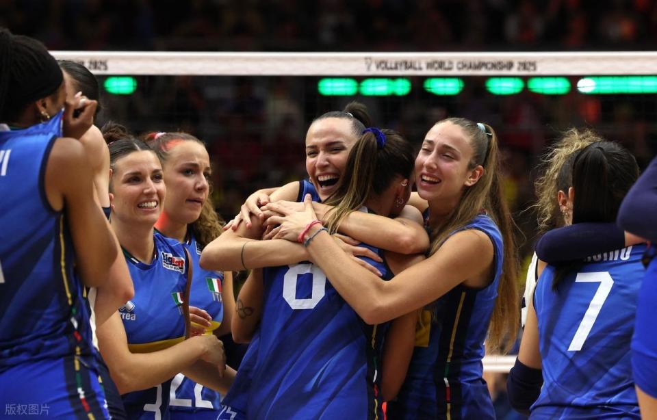 四次大赛的, 冠军, 创造了属于