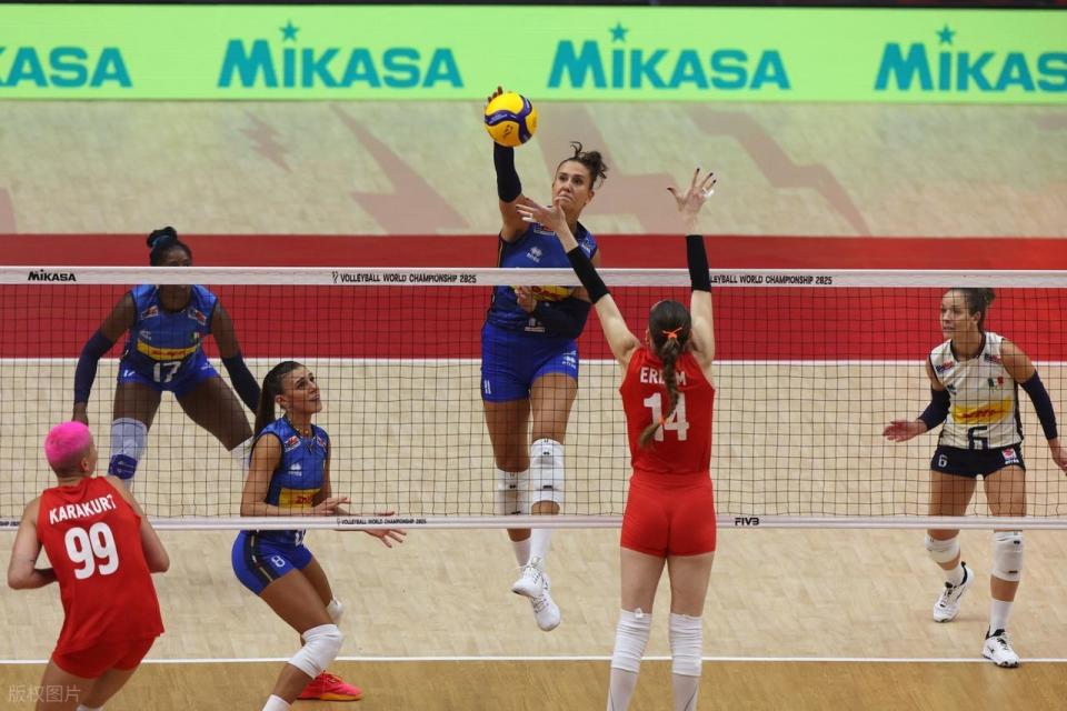 bt, 年连夺两届, 打破了世界